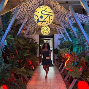 Meet your Posher, Renisha